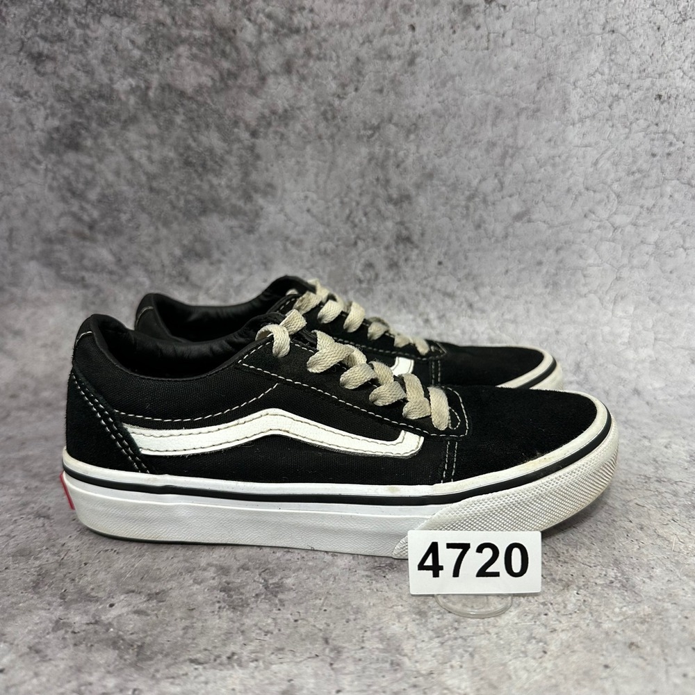 Vans Old Skool Sneakers Kids Size 1 Black White Skate Shoes Low Top Lace Up